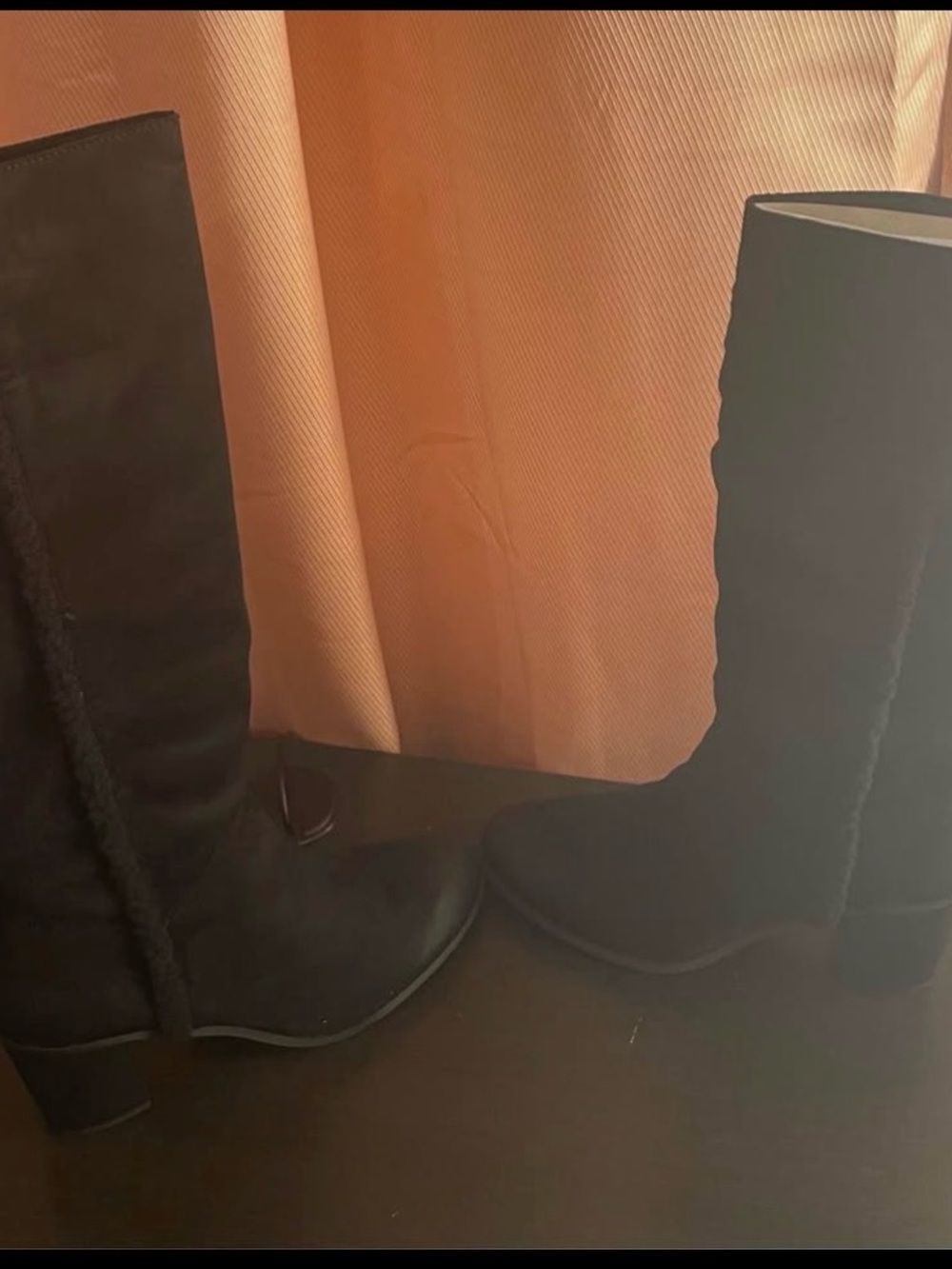 New in Box – Melrose Ave Ladies Knee-High Black Suede Boots (Size 8)